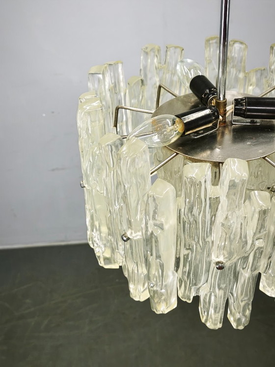 Suspension autrichienne exceptionnelle des années 1960, attribuée à J.T. Kalmar. – Glass (photo 6 of 12)