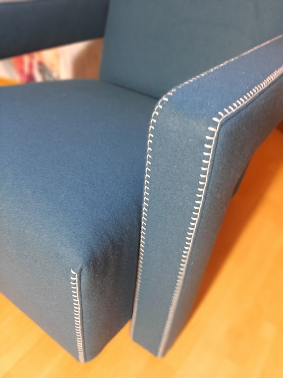 Image 1 of Cassina Utrecht 637, nueva, nunca usada, en tela de lana azul petróleo (serie 13L), costuras de caballo