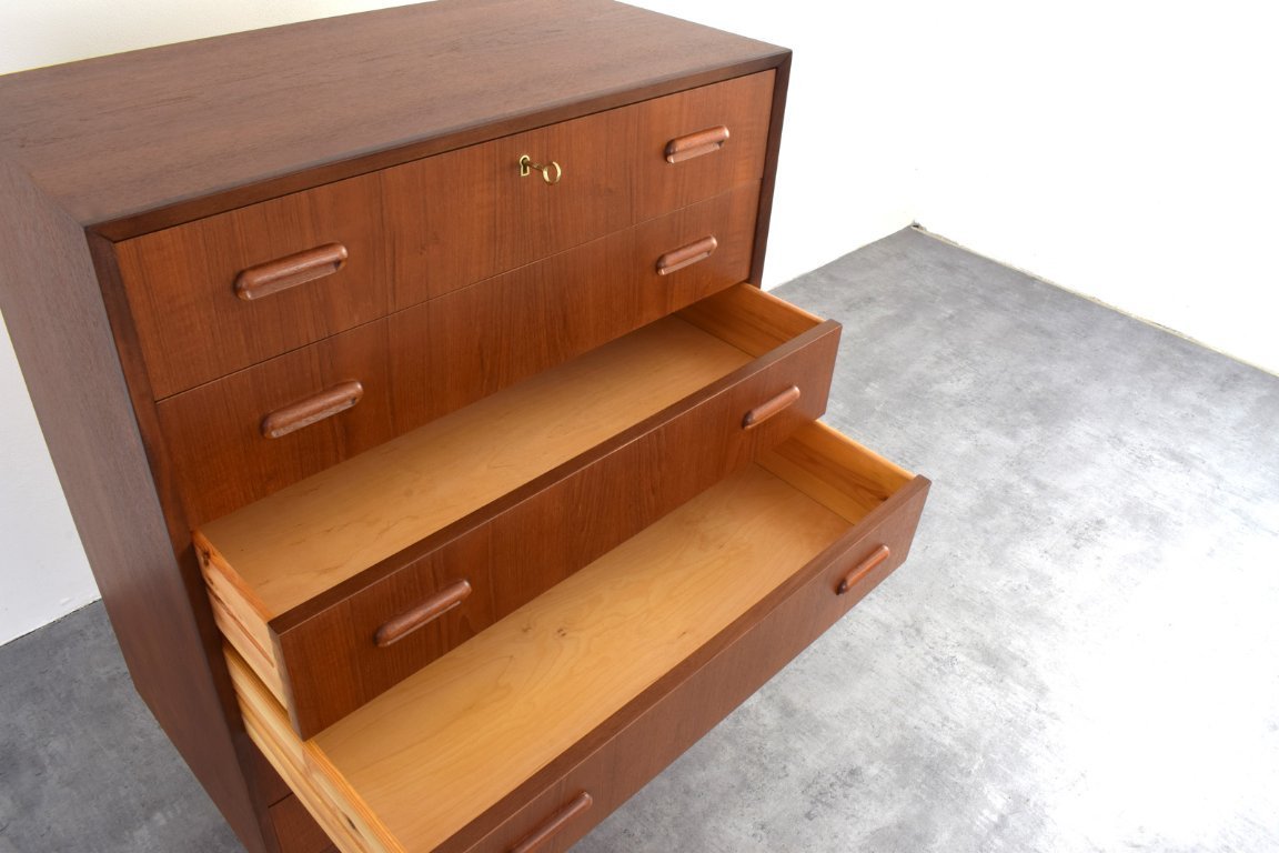 Image 1 of Deense teakhouten ladekast uit het midden van de 20e eeuw, jaren 60.