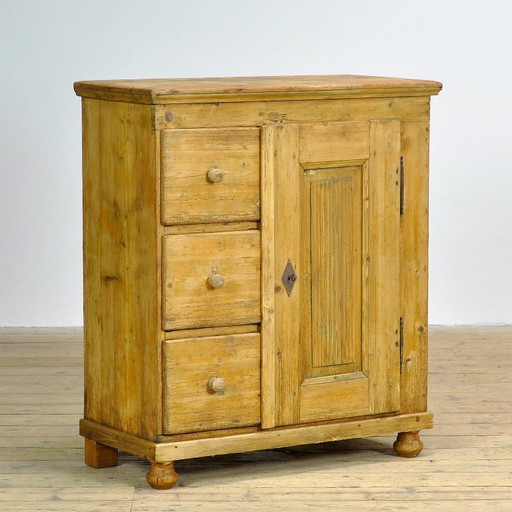 Kiefernschrank, um 1900