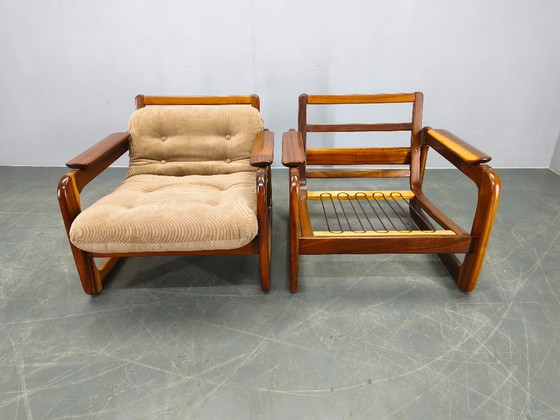 Image 1 of Twee Scandinavische loungestoelen uit de jaren 70, gemaakt van hout met corduroy bekleding.