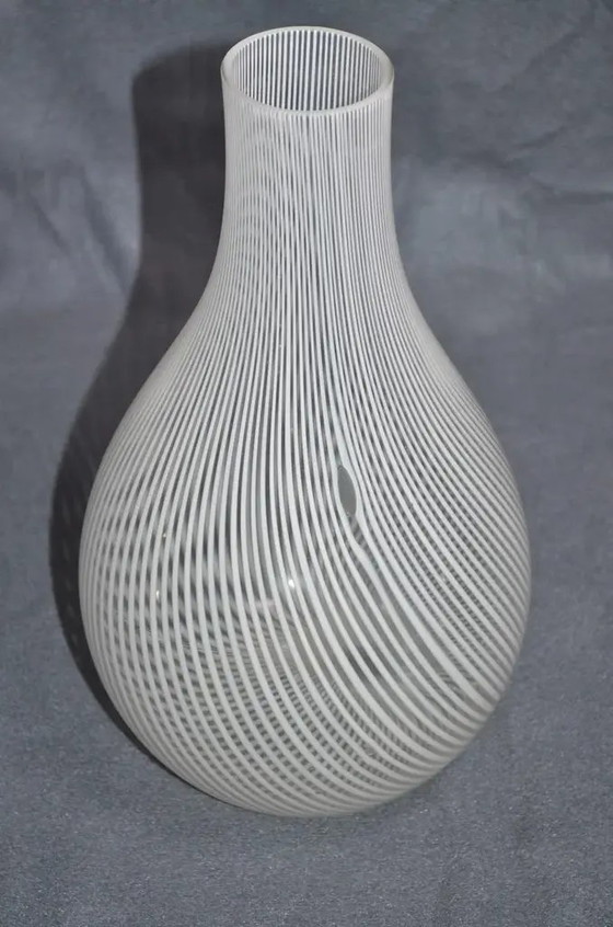 1970s Belvetro Murano - Piriform Glass Vase With Reticello Laitimo Decoration – Murano Glass, Italian Design (photo 9 of 10)