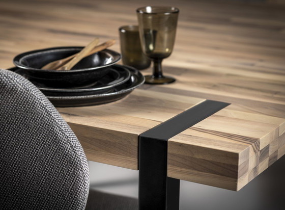 Image 1 of Interstar MW0885 dining table - 135x135