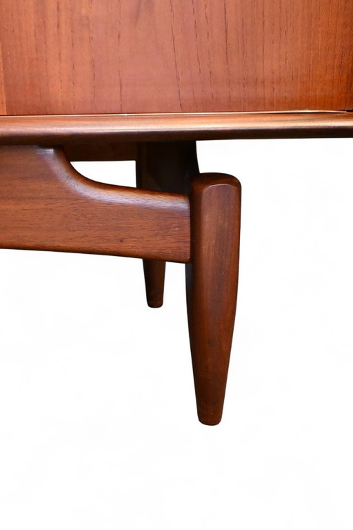 Diseño de aparador de Louis van Theeffelen