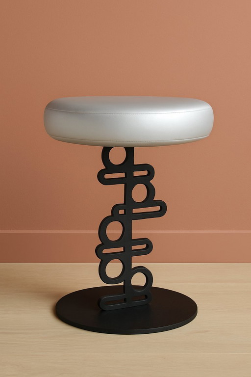 Taboeret Ken van Marcel Wanders voor Quodes – zeldzaam ontwerp uit ‘Beautiful Women’-collectie - zilver/zwart