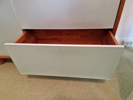 Image 1 of Artisan dressoir in notenhout- afhaalprijs