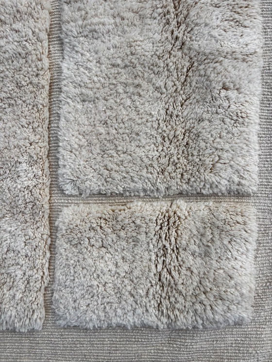 Image 1 of Handgemaakt Marokkaans Mrirt wollen tapijt 170x220 cm – Wit minimalistisch geometrisch ontwerp