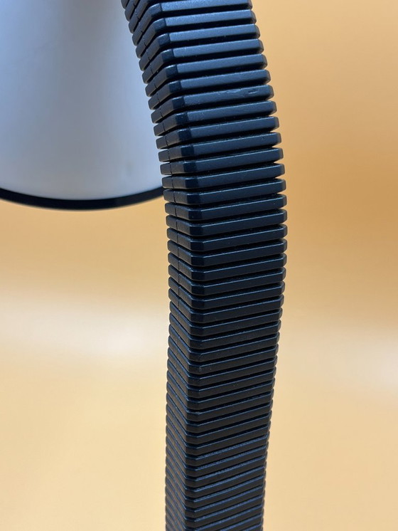 Image 1 of Duo de Lampes de bureau post-moderne « ONE STAND » – années 1980