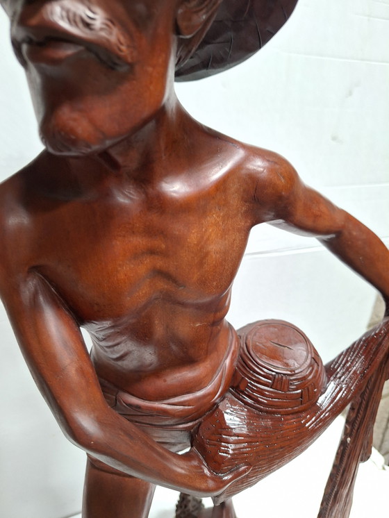 Image 1 of Balinesische Hartholzstatue eines Fischers