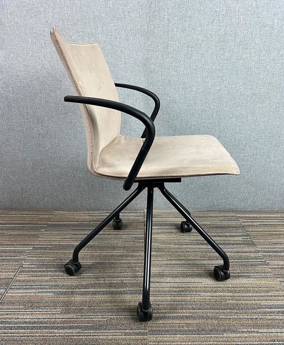 Image 1 of Ahrend P4 Swivel Chair