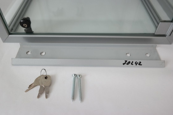 Image 1 of Vitrines et présentoirs conçus et fabriqués en Italie. Marzorati Ronchetti.