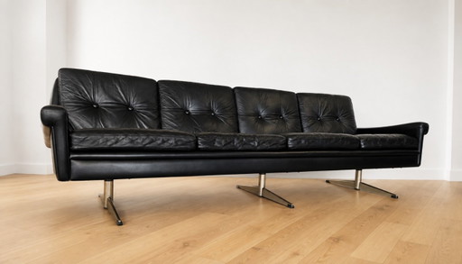 VINTAGE DANISH SVEND SKIPPER 4 PERSON SOFA IN BLACK LEATHER and CHROME – 3 5 zitsbanken (photo 2 of 5)