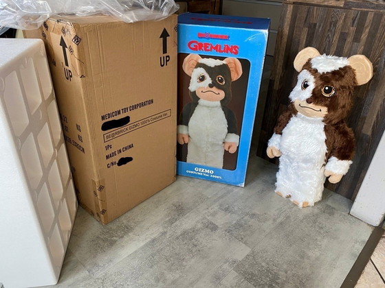 Image 1 of Costume Bearbrick GIZMO versione 1000% Medicom i gremlins 2021