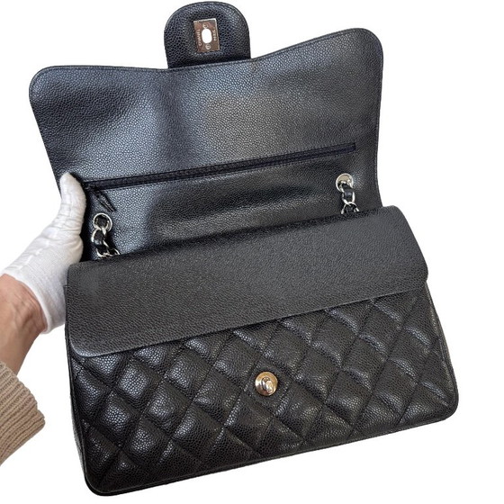 Chanel Jumbo – Crossbody bags, Lambskin (photo 19 of 30)