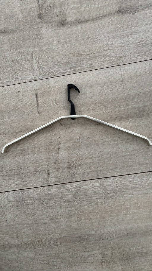 Hermeta Gardelux clothes hangers