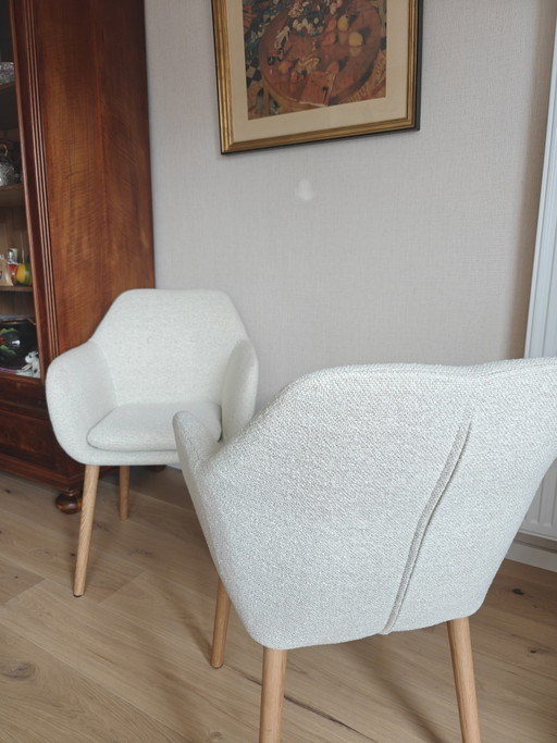 2 eetkamer fauteuils 1 dag uit verpakking,2 teveel gekocht.