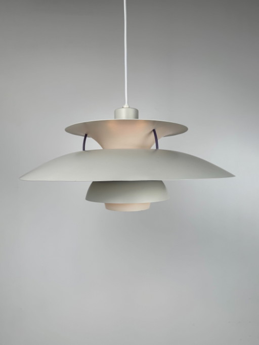 Lampada a sospensione Louis Poulsen PH5 – Un classico senza tempo del design danese