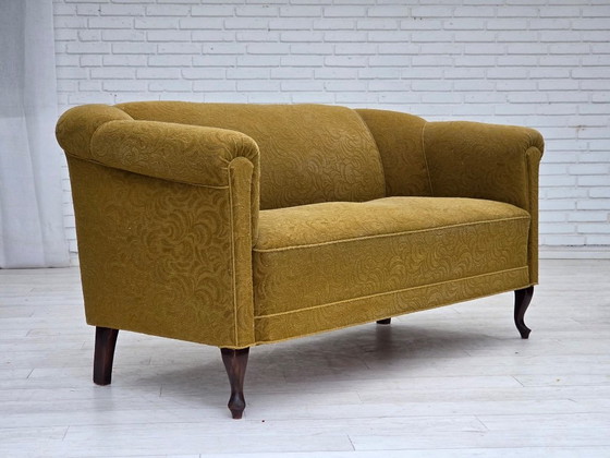 Image 1 of Divano danese a due posti degli anni '50, rivestimento originale in lana verde per mobili.