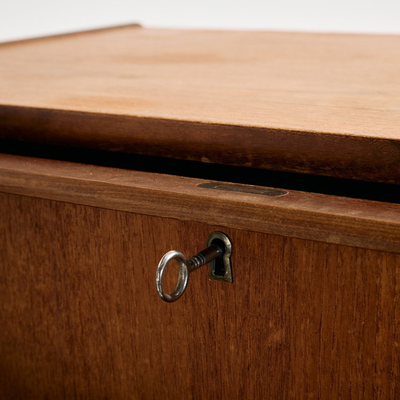 Image 1 of MK10394 Commode en teck à six tiroirs