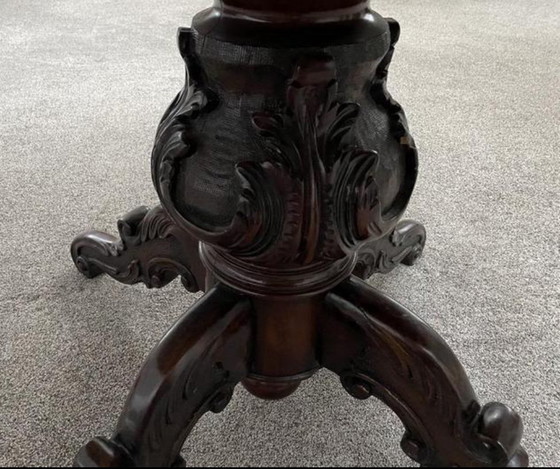 Image 1 of Klassisches Esstafel