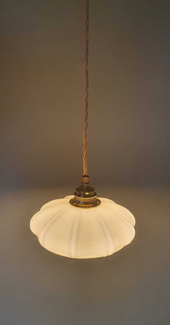 Image 1 of Set (2) vintage opaline hanglampen - pastel kleur  