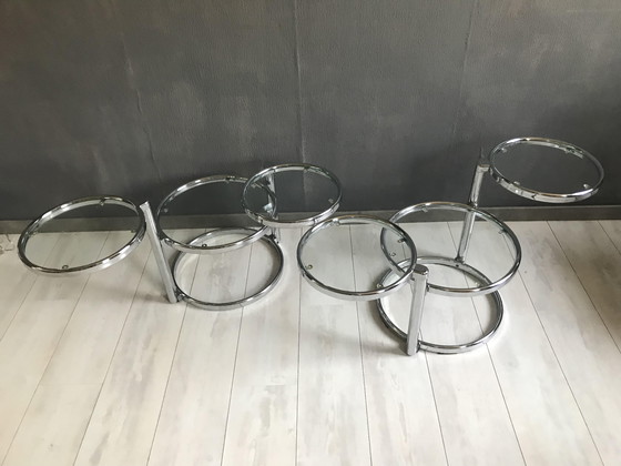 Image 1 of 2x Tables d'appoint doubles pivotantes Chrome