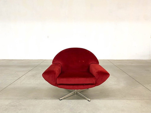 Capri draaibare fauteuil van Johannes Andersen voor Trensum