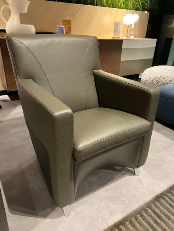 Image 1 of Fauteuil bas Dolcinea