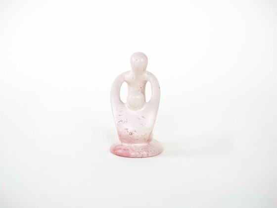 Image 1 of Sculpture abstraite représentant une figure avec un enfant, design danois, années 1980, fabriquée au Danemark