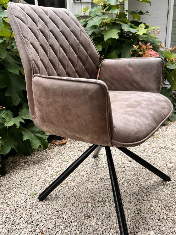 Image 1 of Sechs moderne Esszimmerstühle - Lederoptik - neuwertig