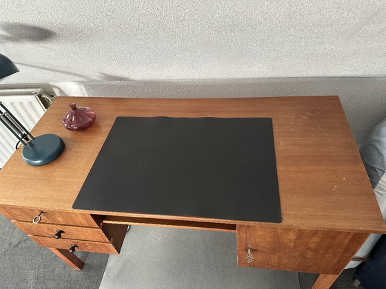 Vintage Mid-Centry Desk 1960s/1970s – Wood (photo 6 of 13)