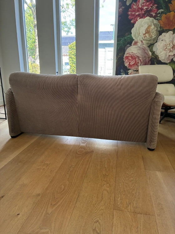 Maralunga Cassina tweezits bank – Banken, Textile (photo 4 of 5)