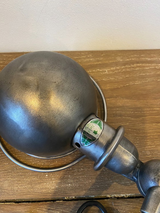 Image 1 of Lampe de bureau Jieldé jielde 2 bras de 40cm et 25cm avec base étau graphite industriel Jean Louis Domecq 1950 vintage