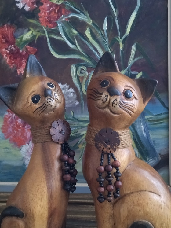 Image 1 of Coppia di gatti di legno.