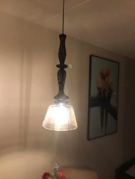 Lámpara colgante de hierro negro