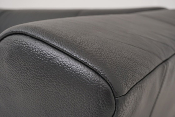 Image 1 of Rolf Benz 322 bank, tweeënhalve zitplaats, zwart leer