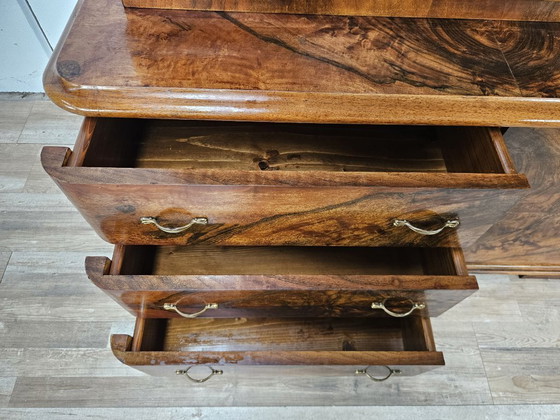 Image 1 of Art Decò Display Cabinet in Walnut Burl