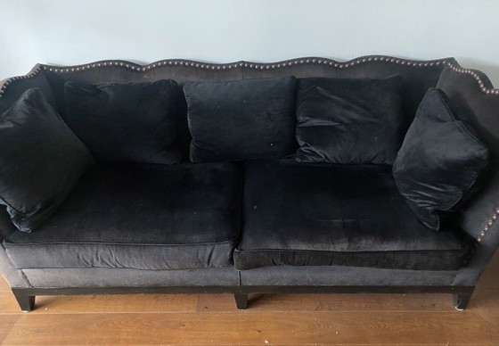 Image 1 of Banc du château en velours noir