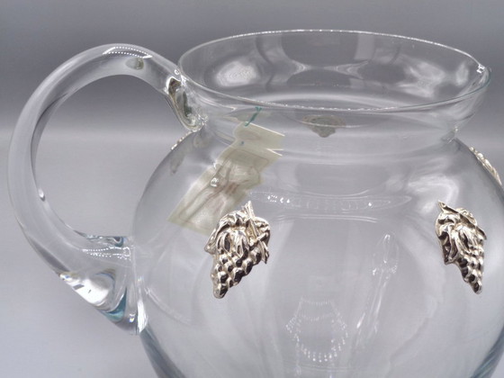 Image 1 of Jarra de vidrio soplado con uvas de plata 925.
