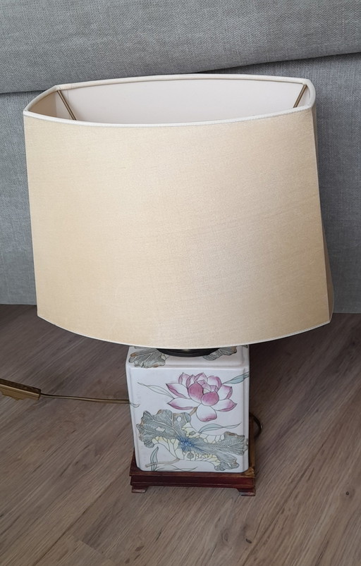 Lampe de table à base de céramique orientale