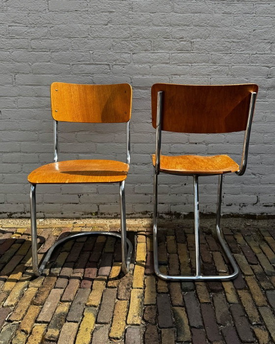 Image 1 of 2 sedie con struttura tubolare dal design vintage