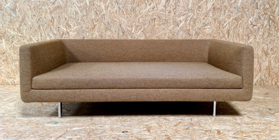 Image 1 of Canapé design œil