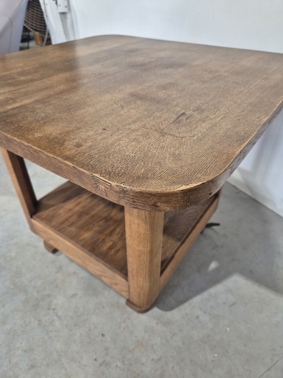 Image 1 of Quadratischer Beistelltisch aus Eiche im Art-déco-Stil