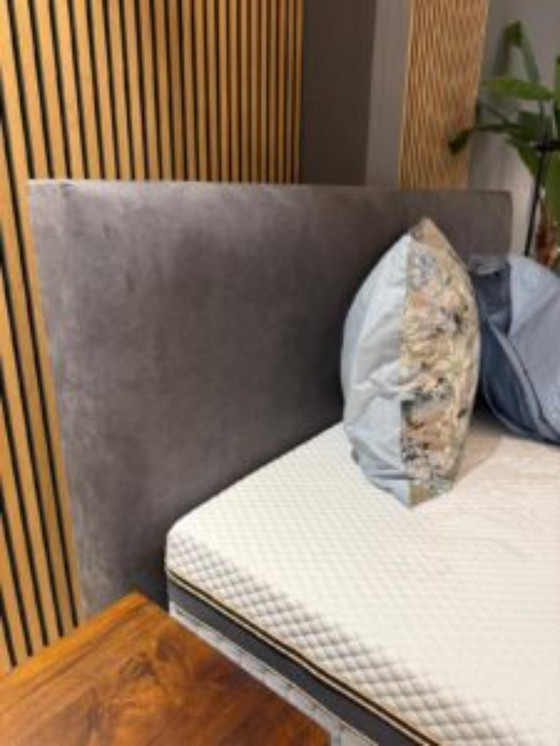 Image 1 of Somier Avek Noflik