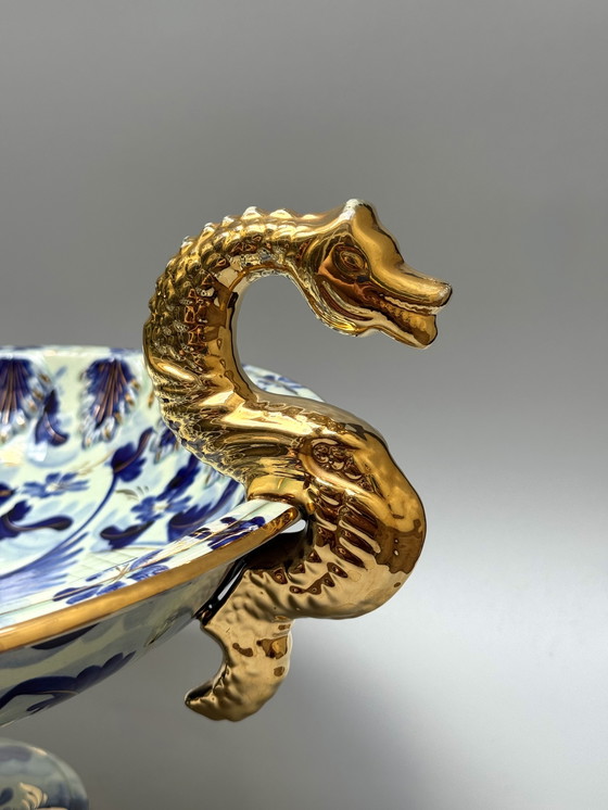 Image 1 of Große handbemalte Schale von H. Bequet mit vergoldeten Drachengriffen