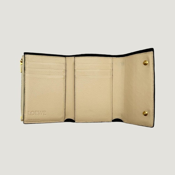 Image 1 of PORTEFEUILLE LOEWE