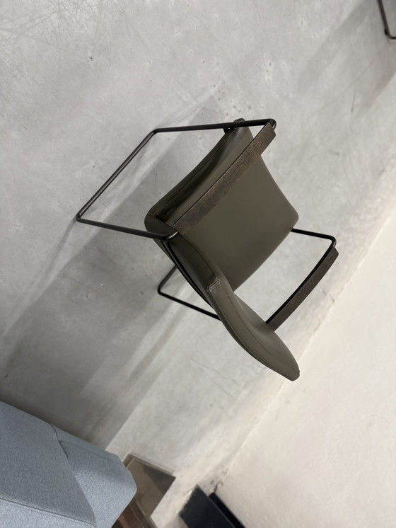 Image 1 of Leolux Talos Eetkamerstoel groen leer