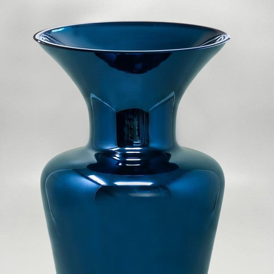 Image 1 of 1970s Italian Murano Blown Glass Blue Vase by Maestro del Vetro