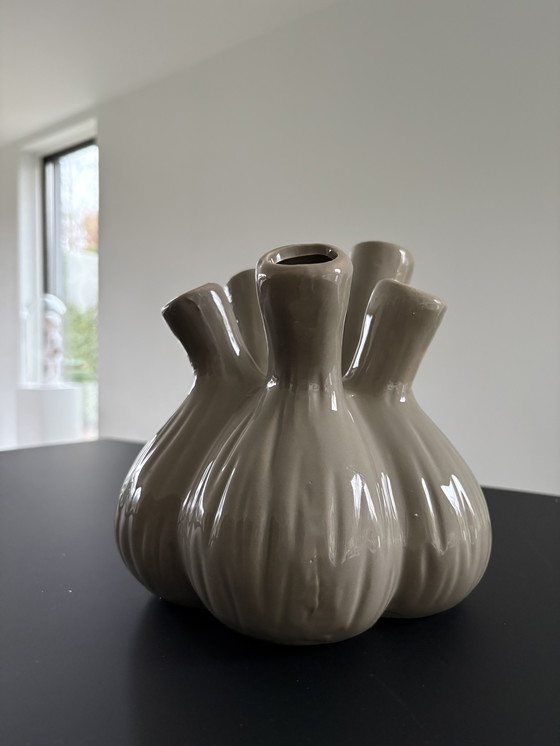Image 1 of Sprout vase in gray ceramic