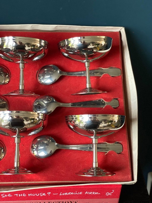 Létang Rémy set of 6 vintage coupes with spoons in original packaging